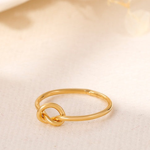 R035 dainty love knot ring