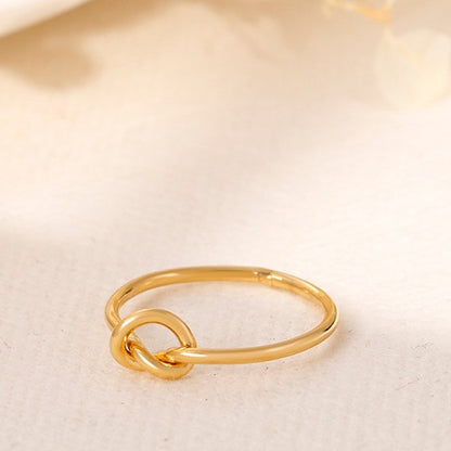 R035 dainty love knot ring