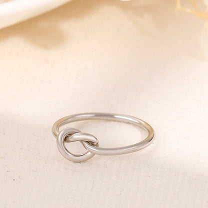 R035 dainty love knot ring