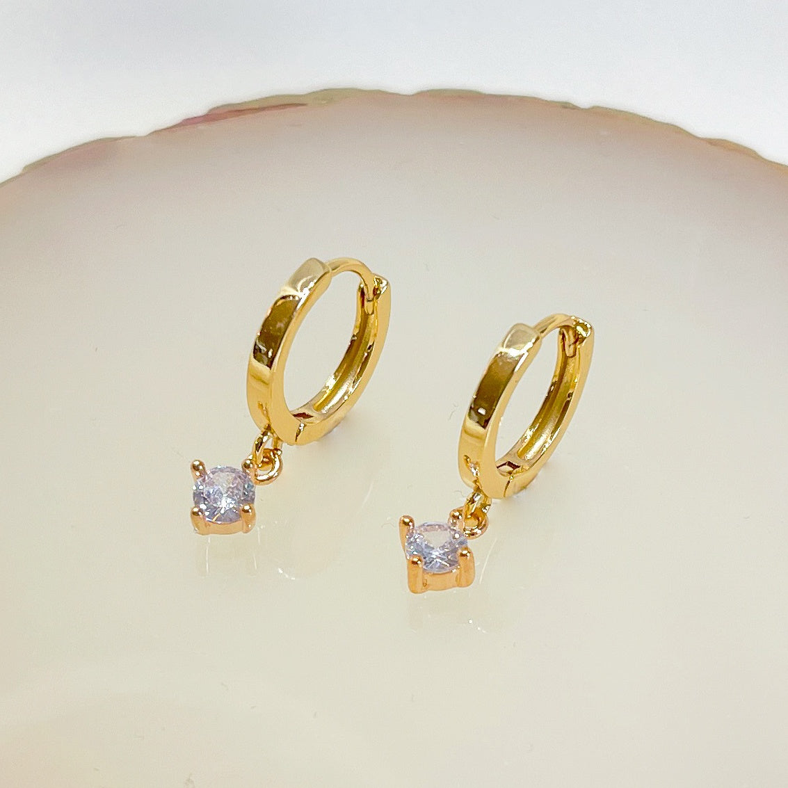 E165 gold solitaire dangle huggie hoop earrings