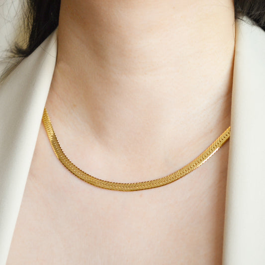 N021 gold herringbone necklace in varies width