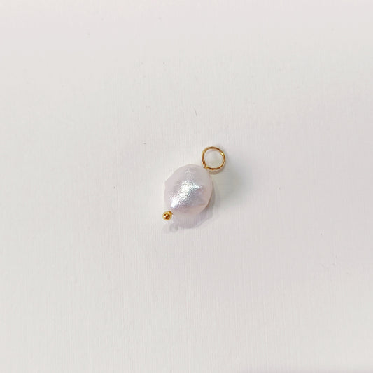 C008 freshwater single pearl charm