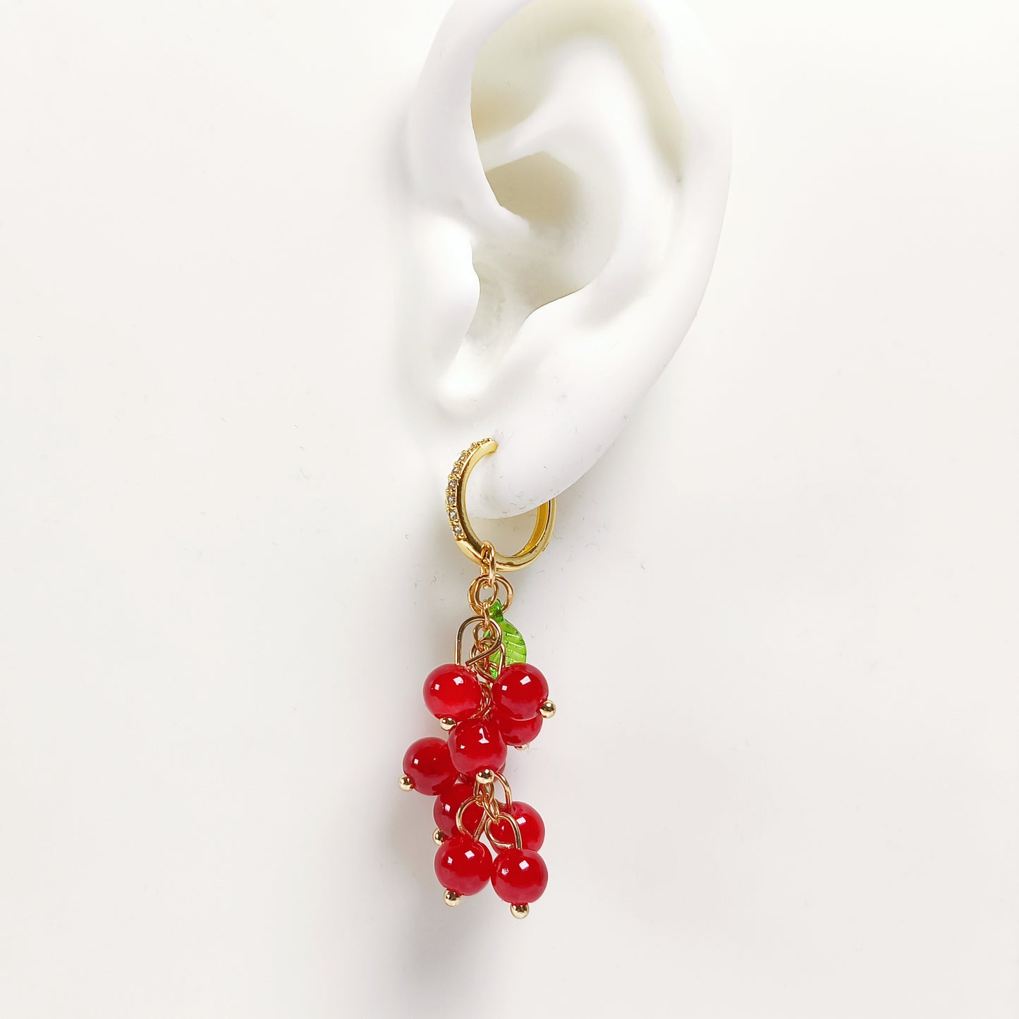 C020 red grapes cluster dangle charm