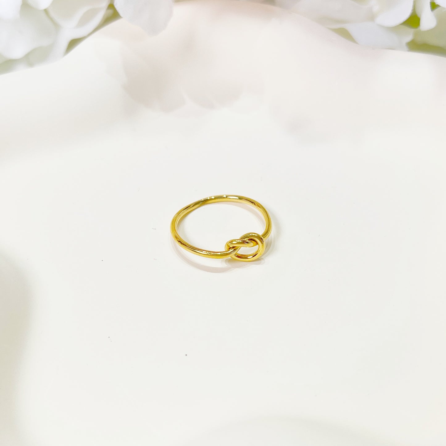 R035 dainty love knot ring