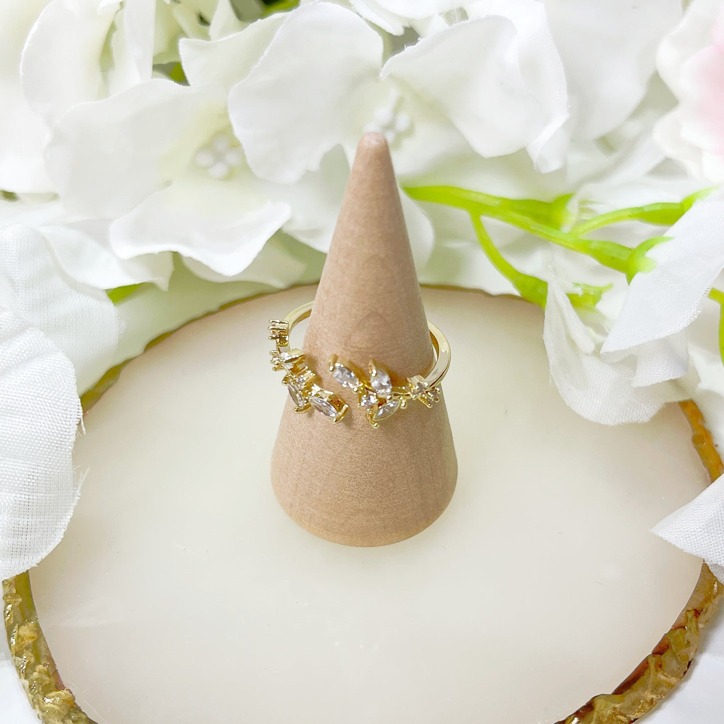 R018 crystal stone leaf adjustable ring