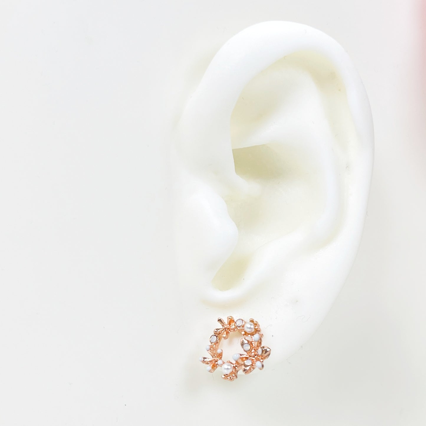 E028 rose gold dainty flower wreath earrings