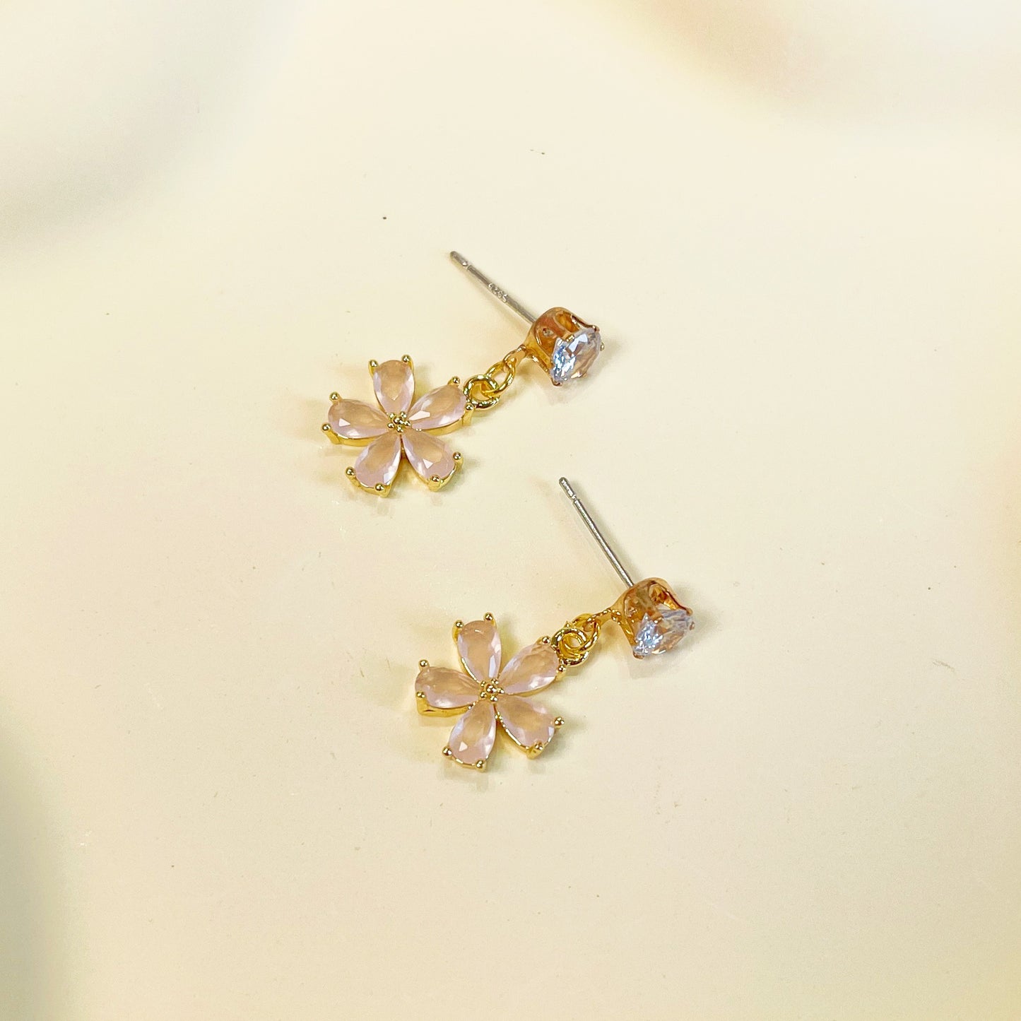 E191 pink cherry blossom sakura drop earrings