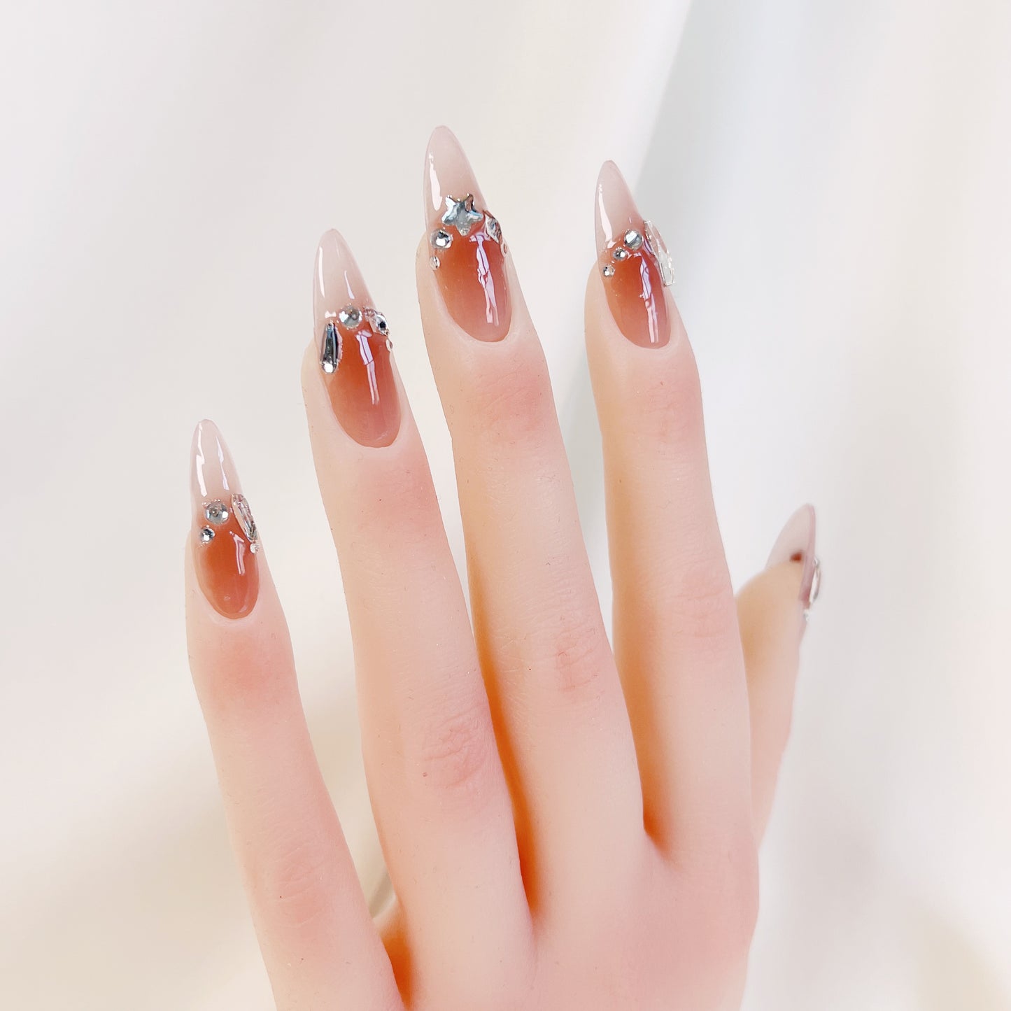 PO039 nude aurora crystal gem almond press on nails