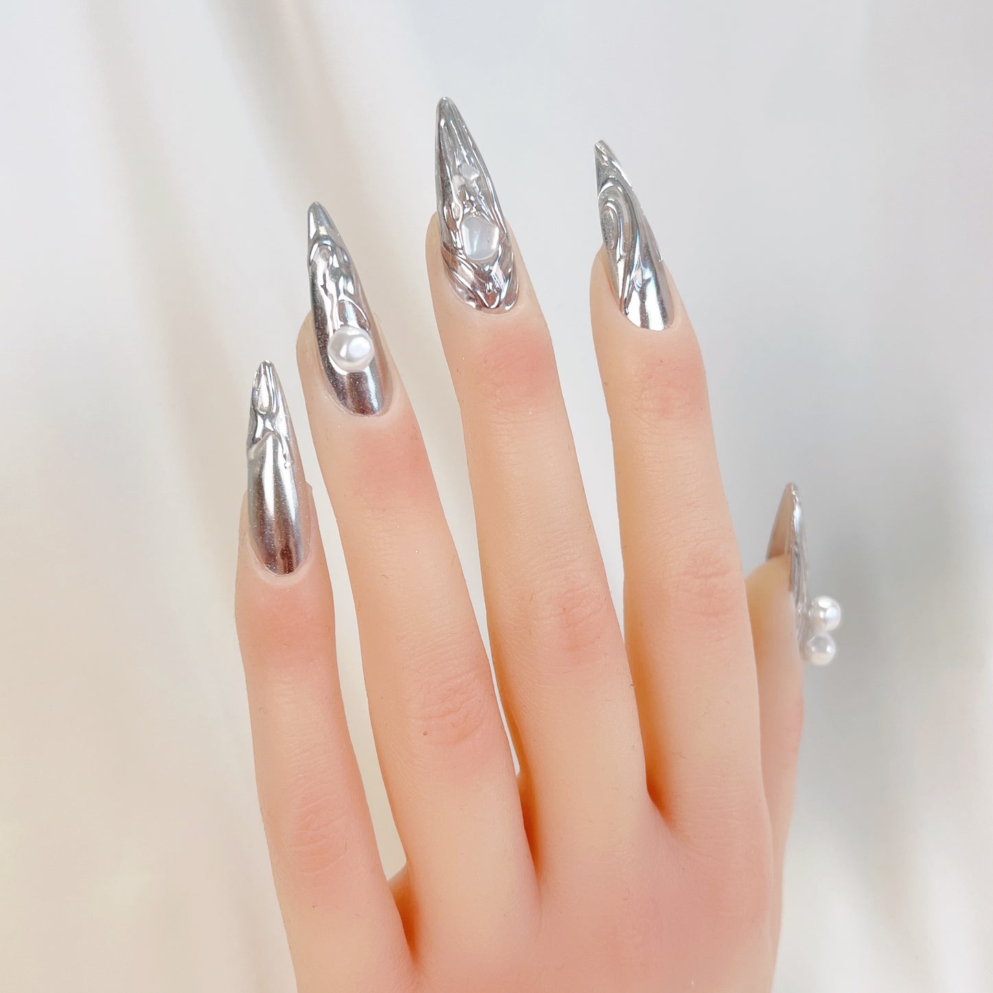 PO068 3D chrome silver metallic stiletto press on nails