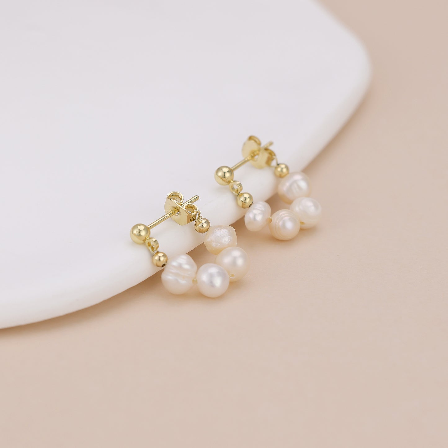 Gold Vermeil E134 dainty freshwater pearl huggie hoop earrings