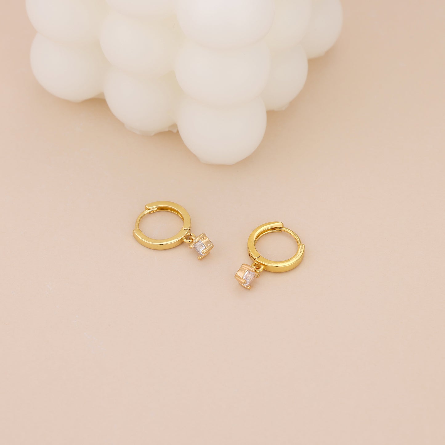 E165 gold solitaire dangle huggie hoop earrings