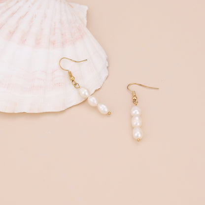 E160 fresh water pearl dangle earrings