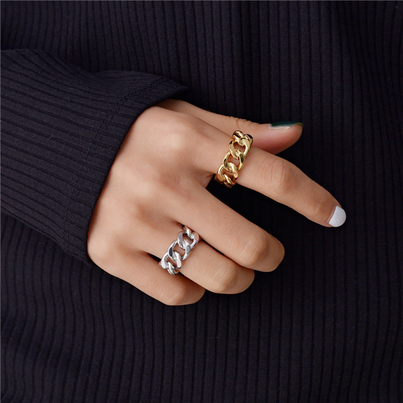 R032 chunky chain link open ring