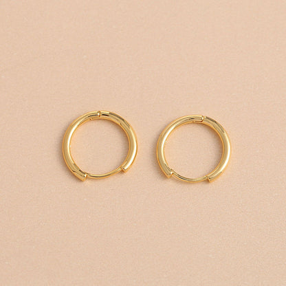 E163 gold huggie hoop earrings for everyday