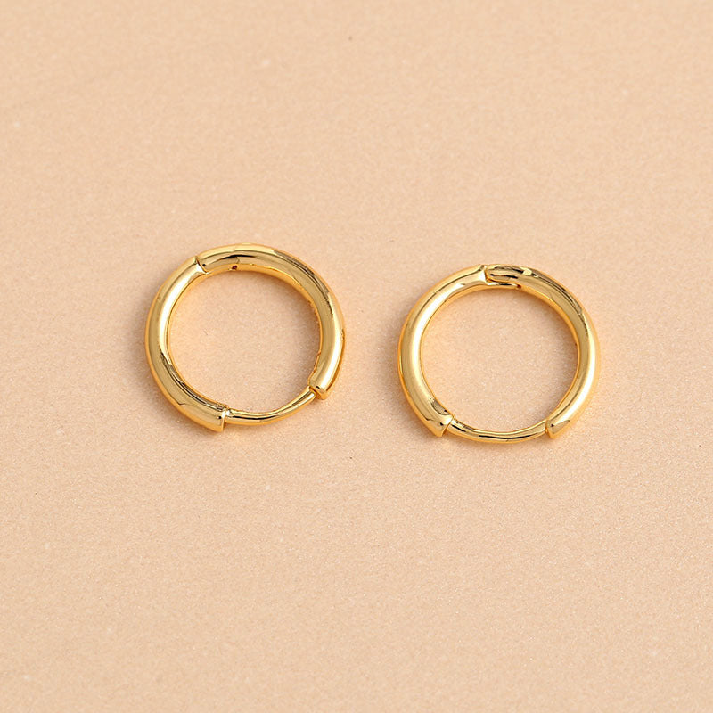 E163 gold huggie hoop earrings for everyday