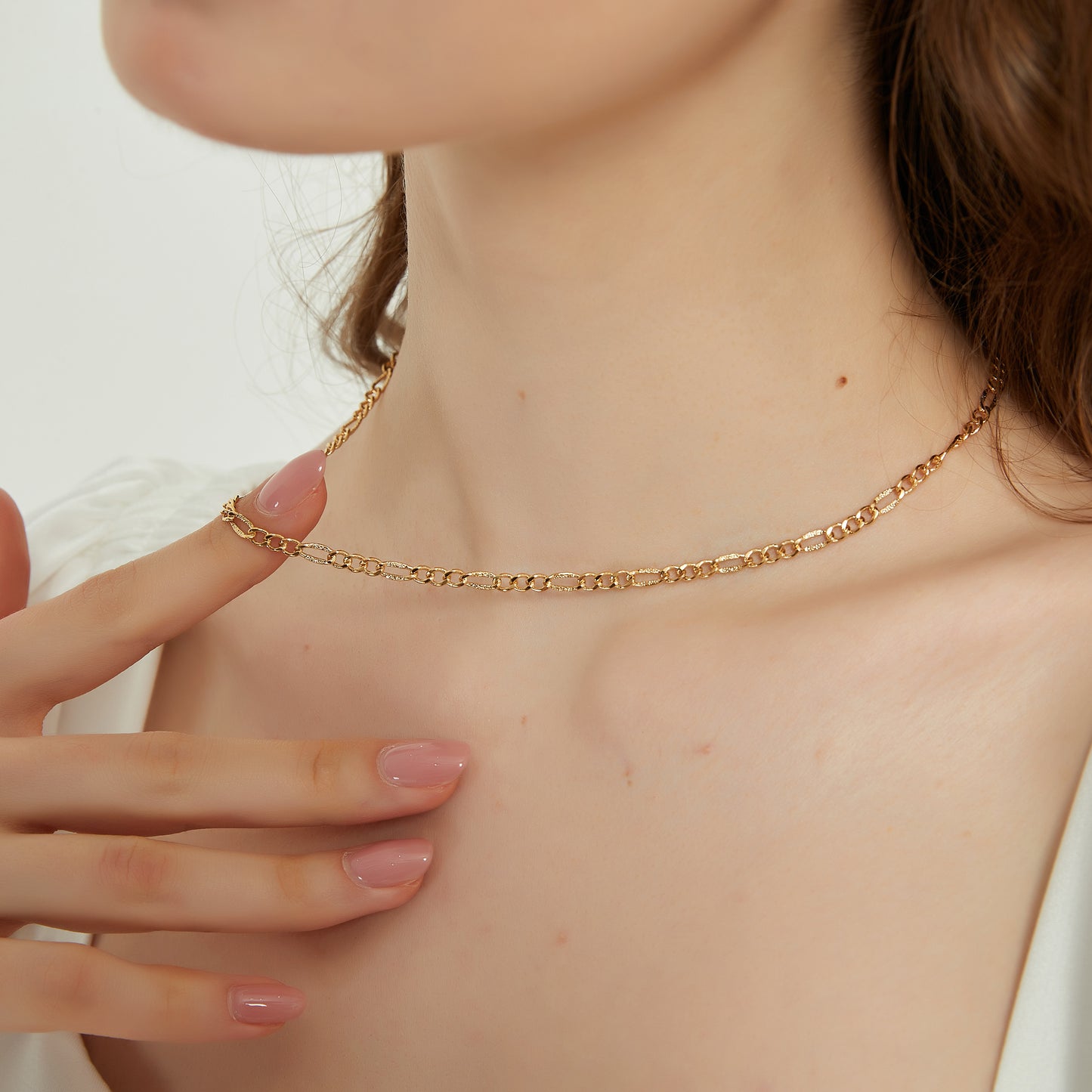 Riley dainty gold figaro chain necklace