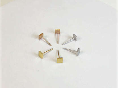 Ivy gold square ear studs earring