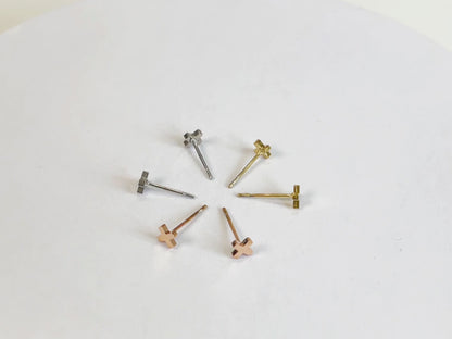 Hadley dainty x cross stud earrings