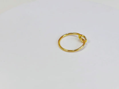 R035 dainty love knot ring