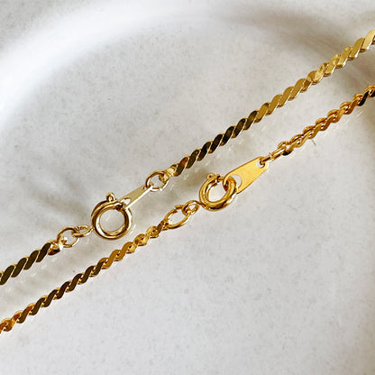 Victoria gold dainty snake chain link necklace